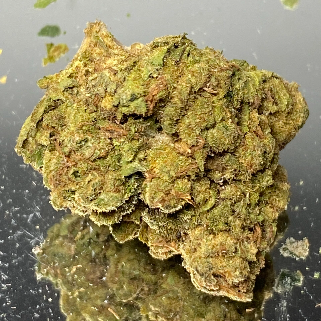 "Budget Weed" Black Diamond - Hybrid 70% Indica / 30% Sativa - THC 24% - CBN 1%