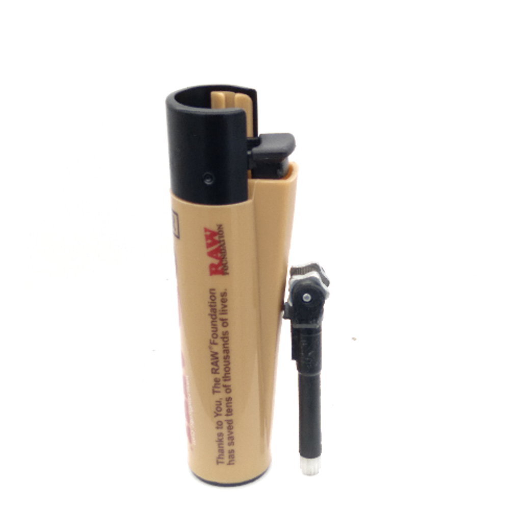 Raw® Refillable Clipper Lighter w. Integrated Poker
