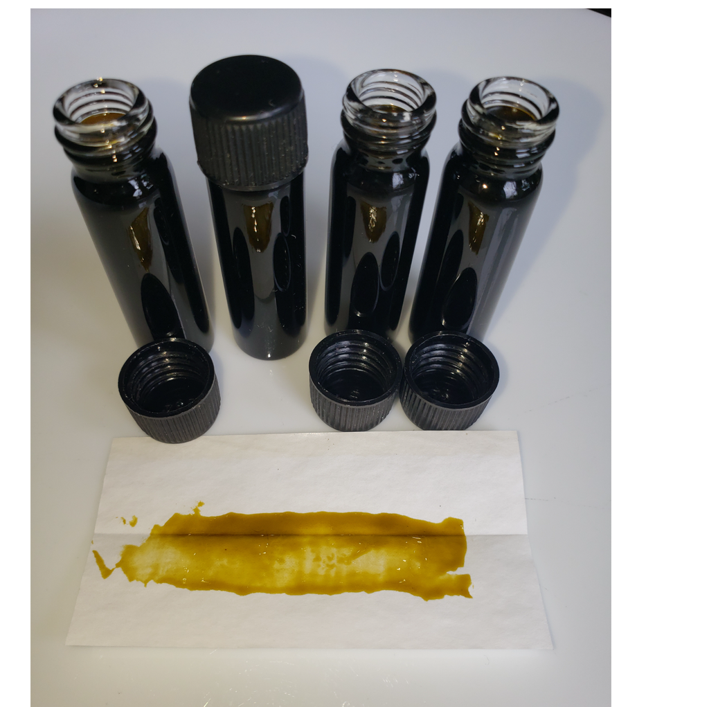 5 gram vials of live resin .  