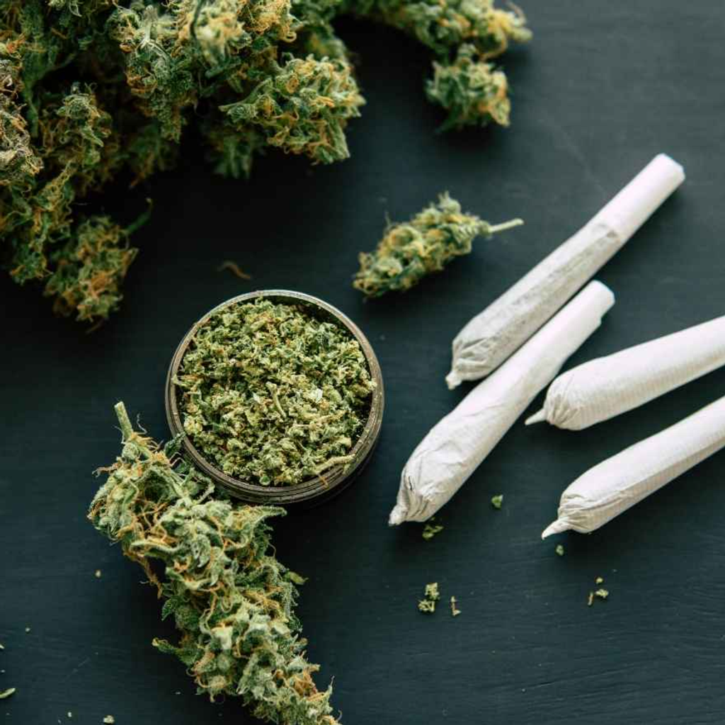 How Do You Choose the Best Weed Delivery Option in Brampton?