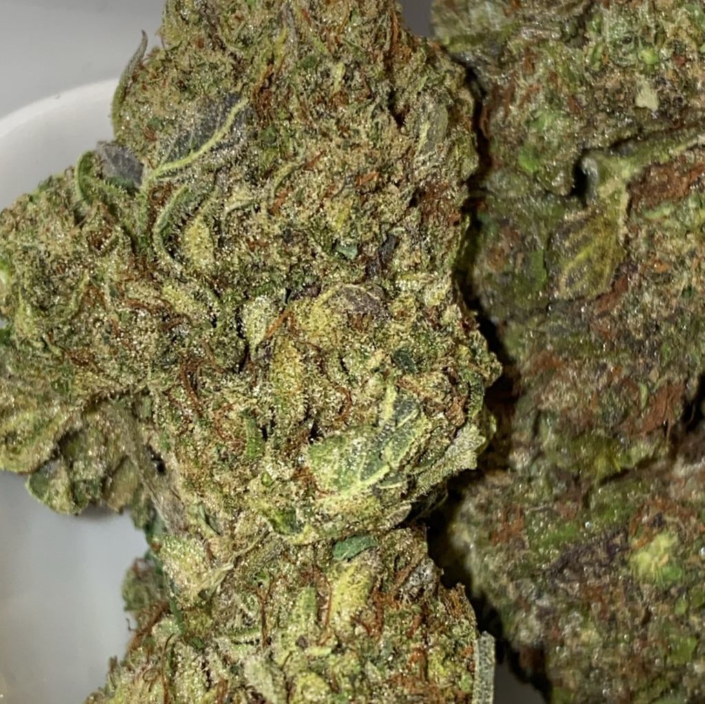 Moon kush(2 ozs for 110,3 oz for 145)