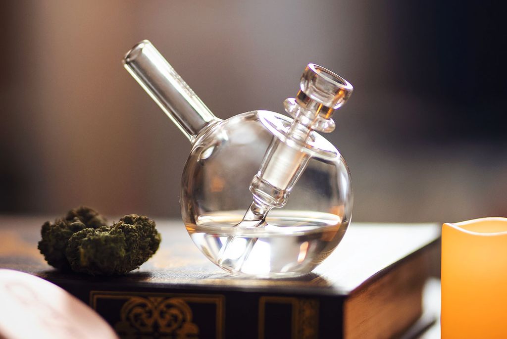 How to clean your weed pipe