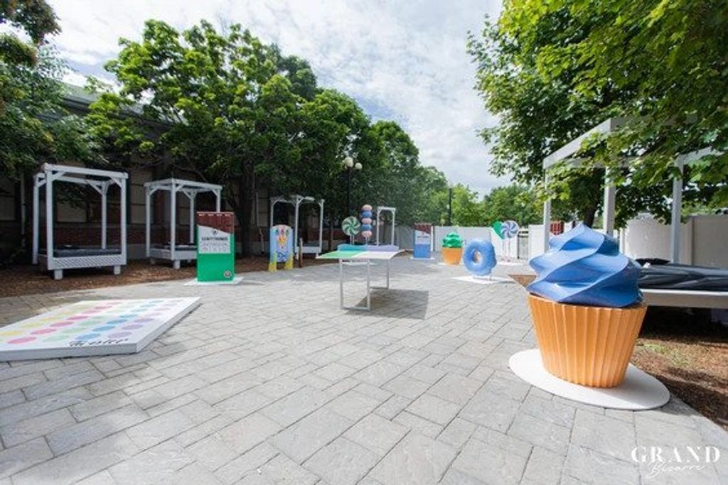 POT PARADISE: Massive new outdoor weed space opens in Toronto