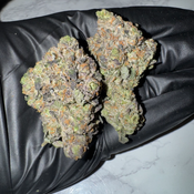 Island Pink | 27-30% THC | INDICA DOMINANT HYBRID | $120 OZ | $220 / 2OZS thumbnail 3