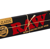 King Size Black Rolling Papers by RAW