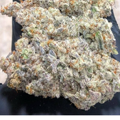 SALE ** Crystal Skull Mac 70$OZ  2FOR125$
