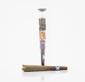 1 x 1g Shatter Infused Indica Blunt Cookies & Cream by KushKraft thumbnail 1