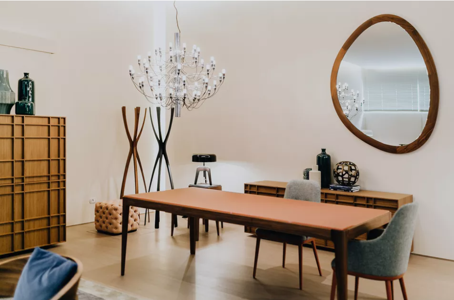 10 Practical Tips for Decorating with a Chandelier